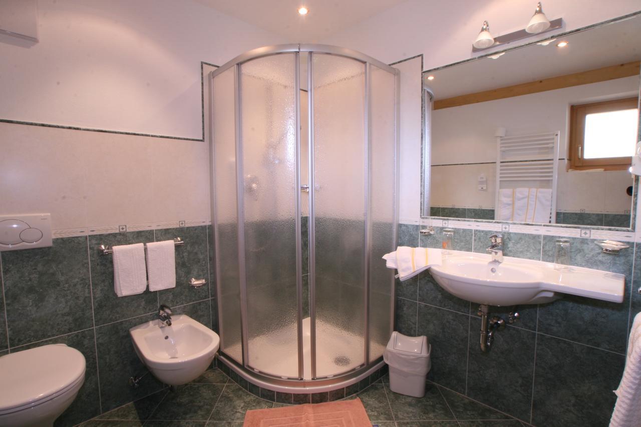 Hotel Resa Blancia San Vigilio Di Marebbe Kültér fotó
